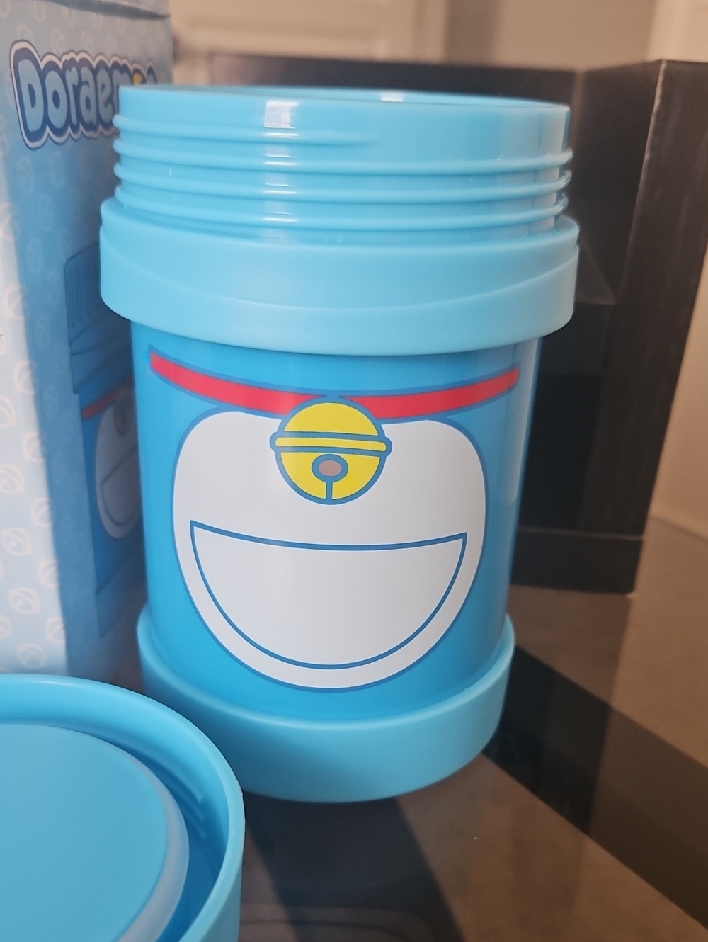 Doraemon Vacuum Food Container - Picture 8 of 11